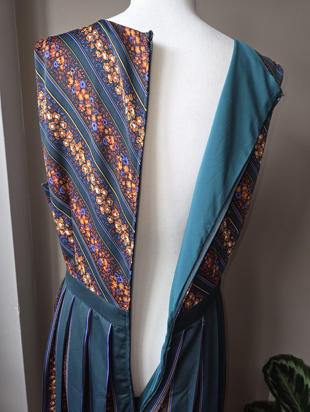 ModCloth Floral Pleated Midi Dress Size 14 Retro Vintage Inspired Teal - Picture 6 of 10